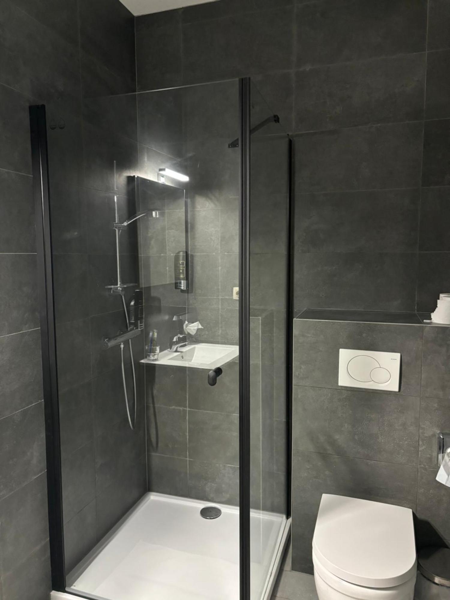 Hotel Mille Colonnes Leuven Ngoại thất bức ảnh